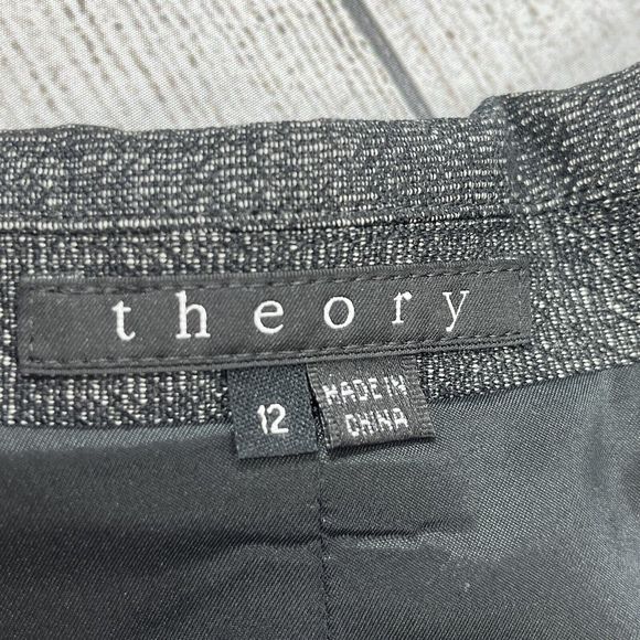 Theory Wool Blazer Women's Size 12 Black & White Pinstriped 2 Button Jacket - Picture 3 of 9